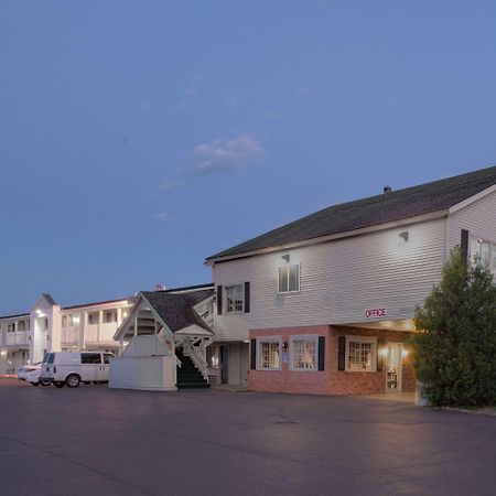 בנגור Queen City Inn מראה חיצוני תמונה