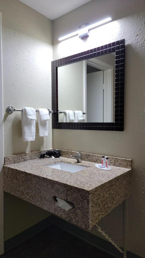 בנגור Queen City Inn מראה חיצוני תמונה