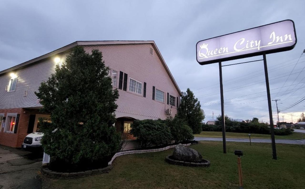 בנגור Queen City Inn מראה חיצוני תמונה