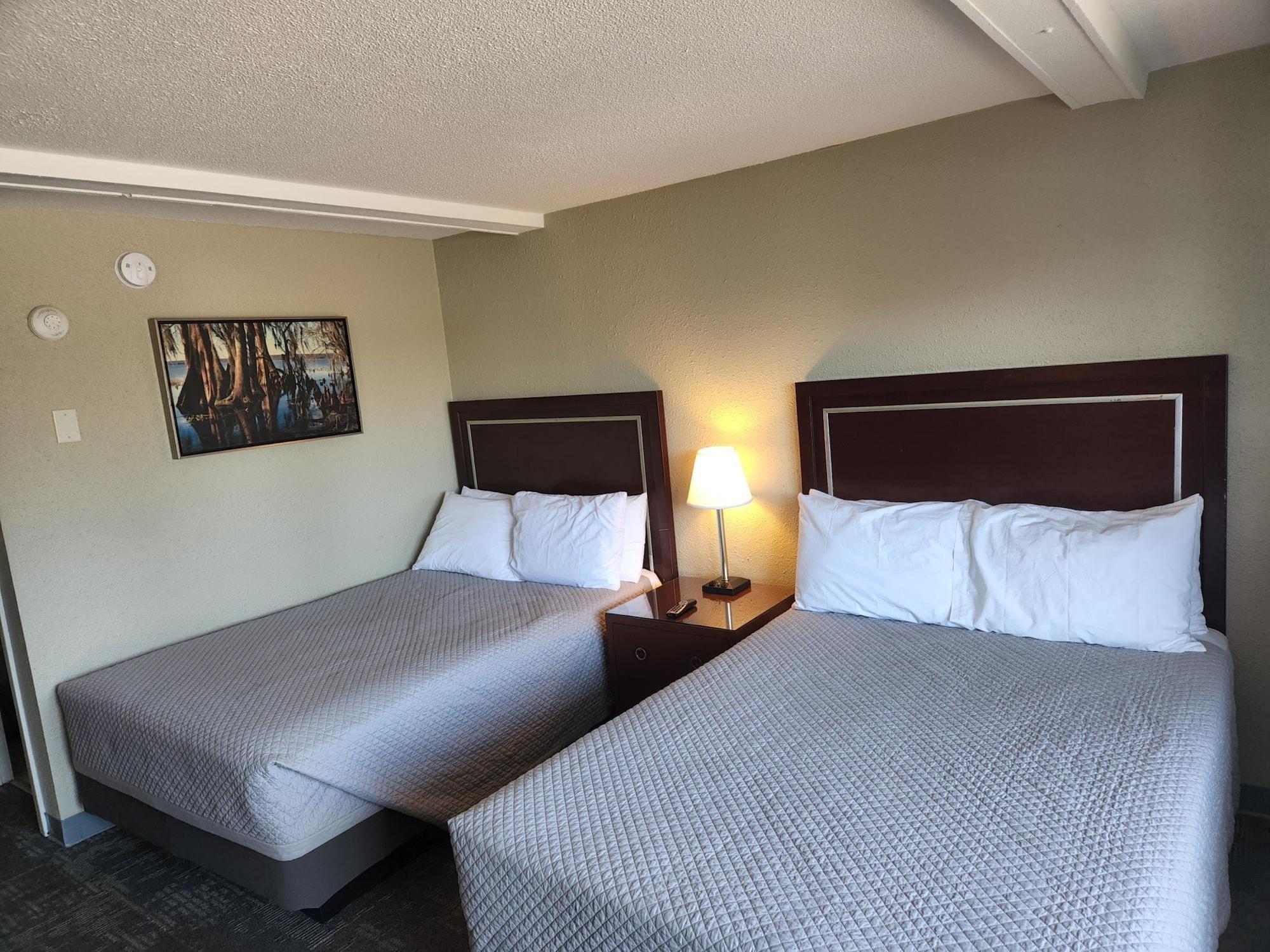 בנגור Queen City Inn מראה חיצוני תמונה
